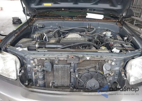 2003 Toyota Sequoia Sr5 V8 z USA, uszkodzony, nr VIN 5TDZT34AX3S138908